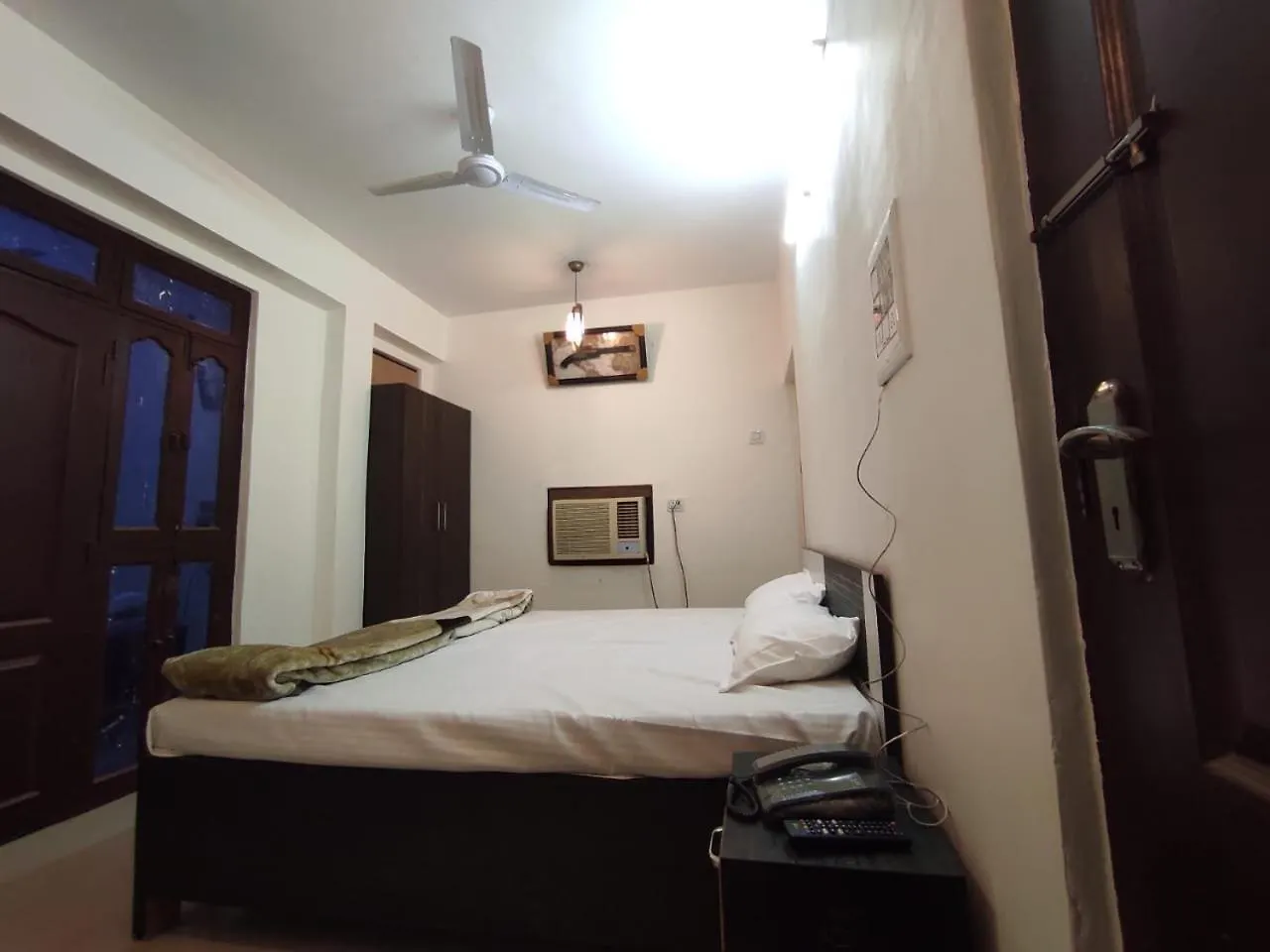 Hotel Parv Varanasi India