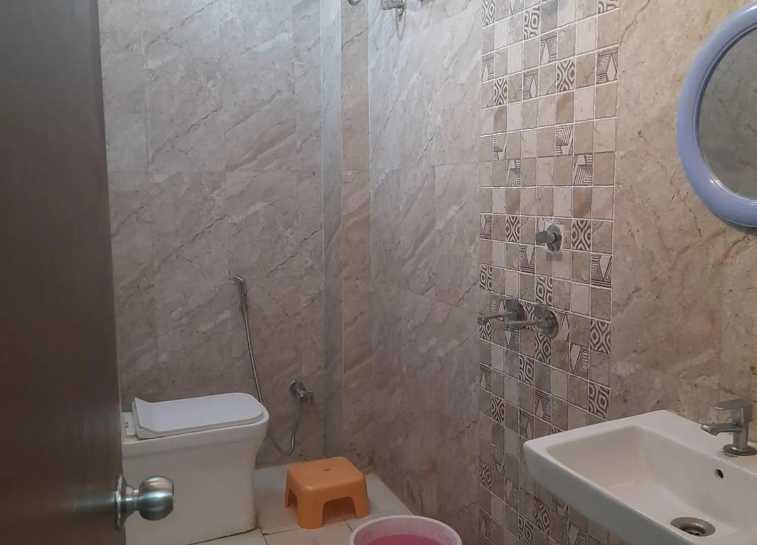 Hotel Parv Varanasi